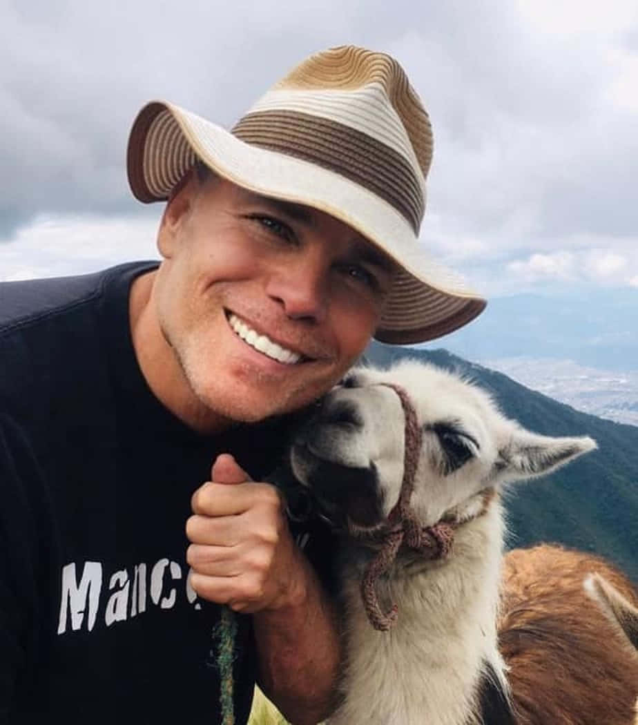 Lanny Poffo Face Close To Animal Wallpaper