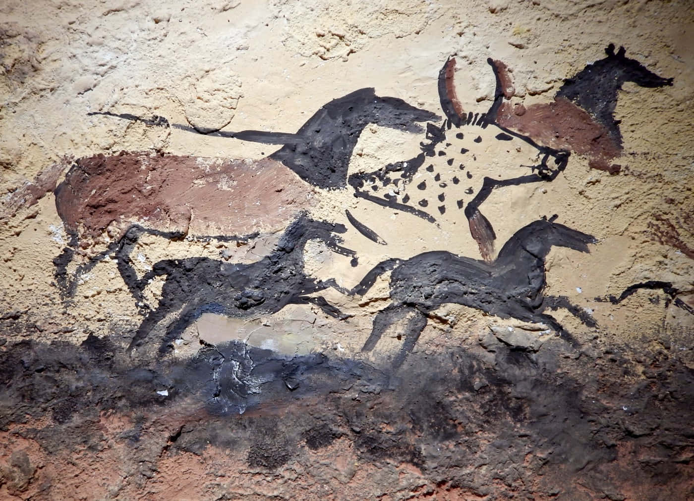 Lascaux Caves Wallpaper