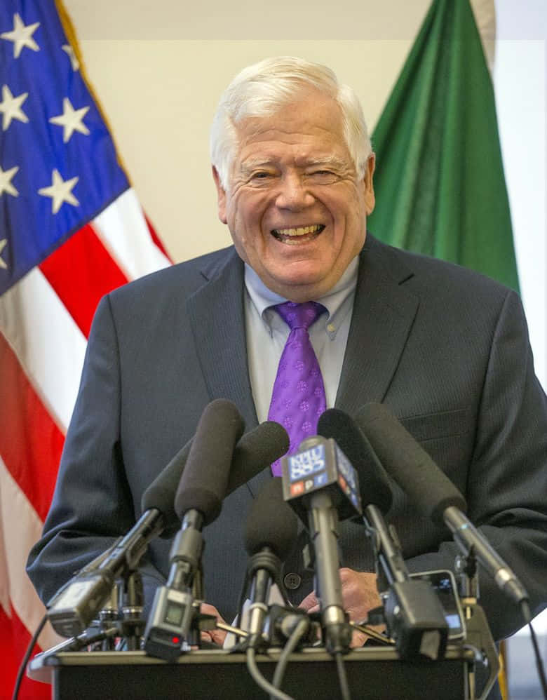 Laughing Jim Mcdermott Podium Wallpaper