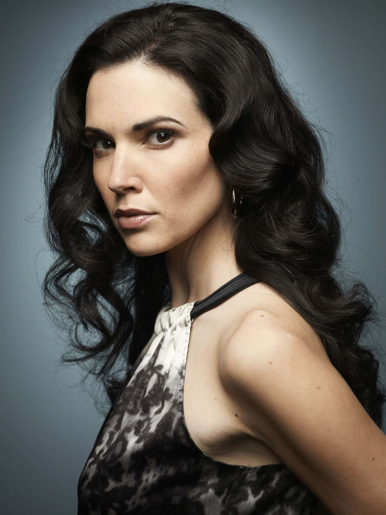 Laura Mennell Classic Portrait Wallpaper