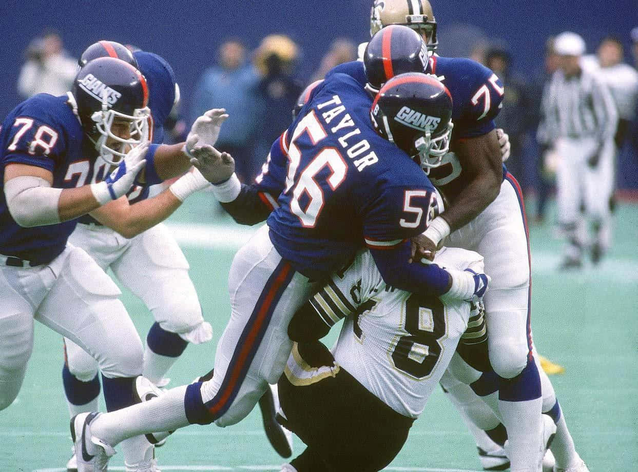 Lawrence Taylor Football Player Tackle Wallpaper