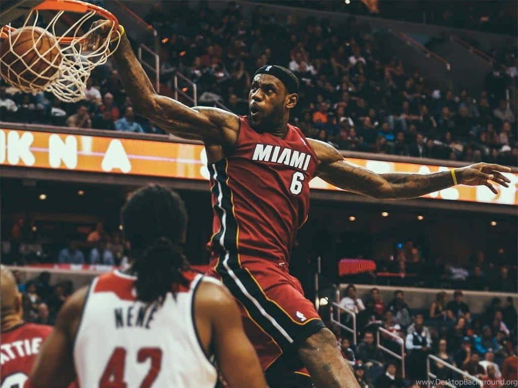 Le Bron_ James_ Miami_ Heat_ Slam_ Dunk Wallpaper