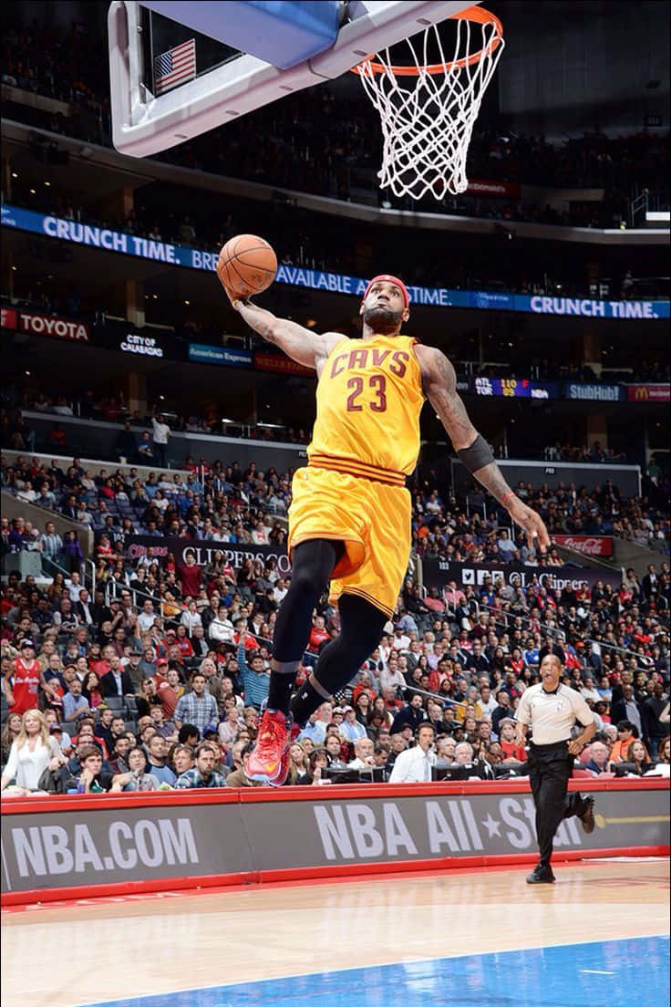 Le Bron James Spectacular Dunk Wallpaper