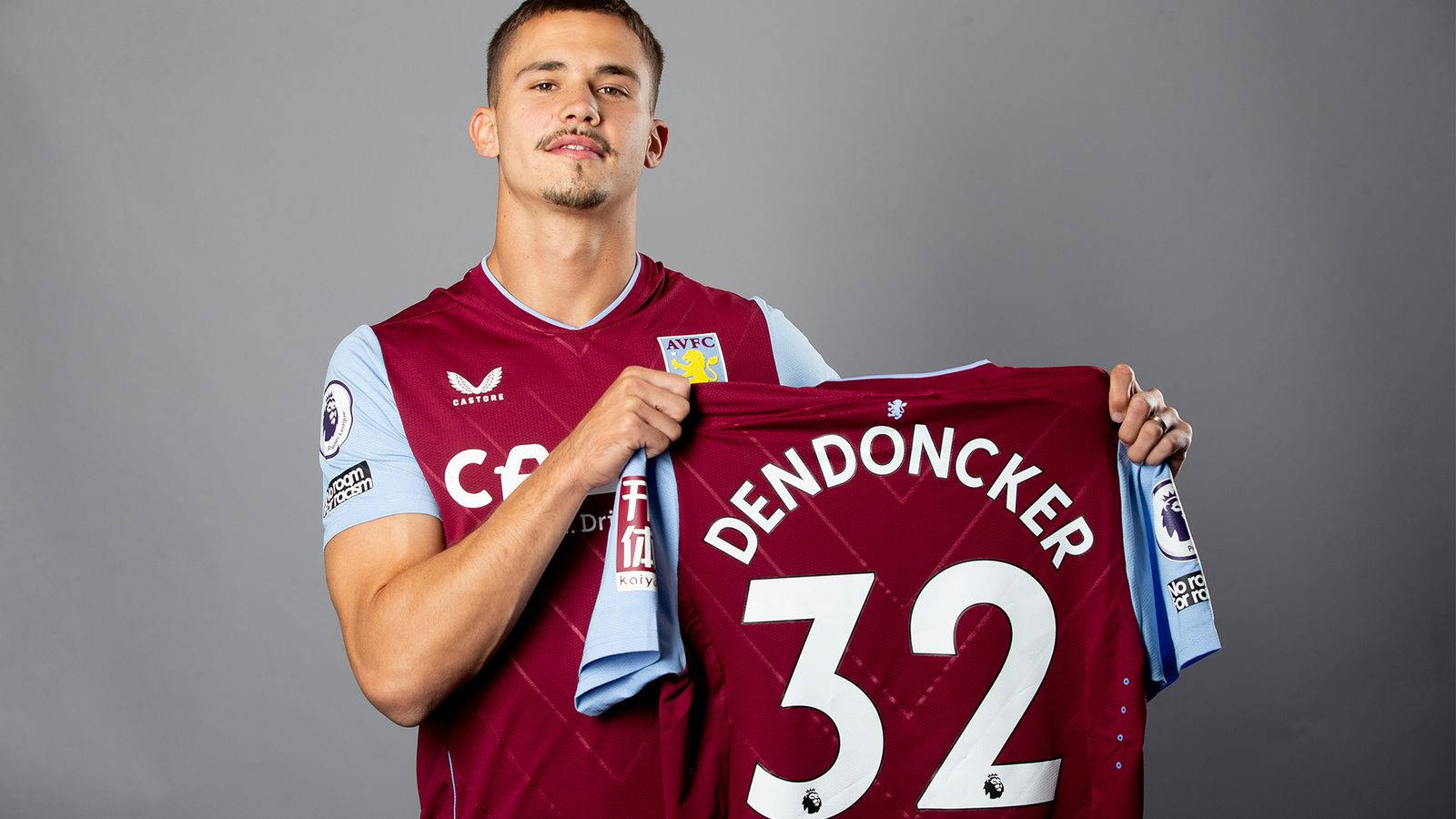 Leander Dendoncker 32 Jersey Maroon Wallpaper