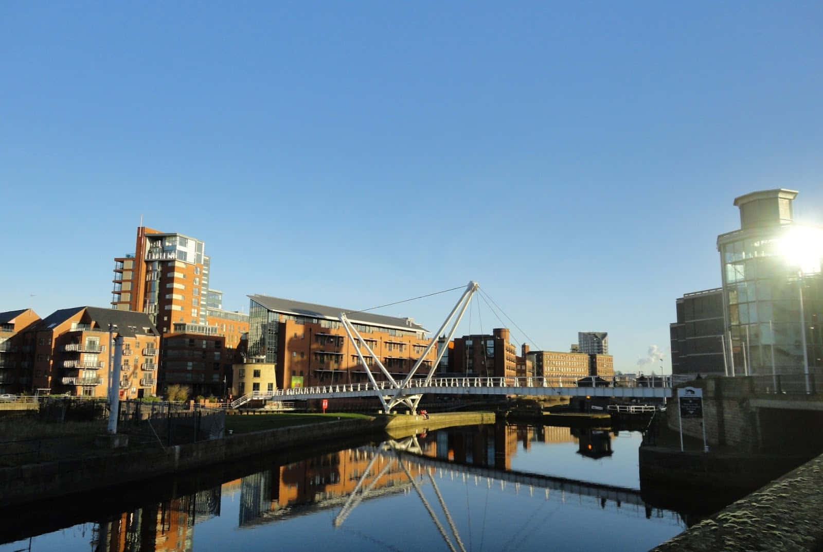 Leeds City Skyline During Sunset Wallpaper