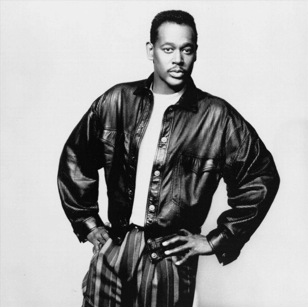 Legendary American Singer - Luther Vandross Wallpaper