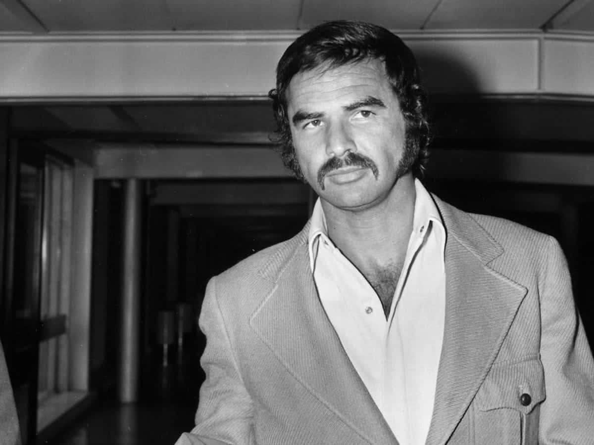 Legendary Burt Reynolds In His Prime Wallpaper