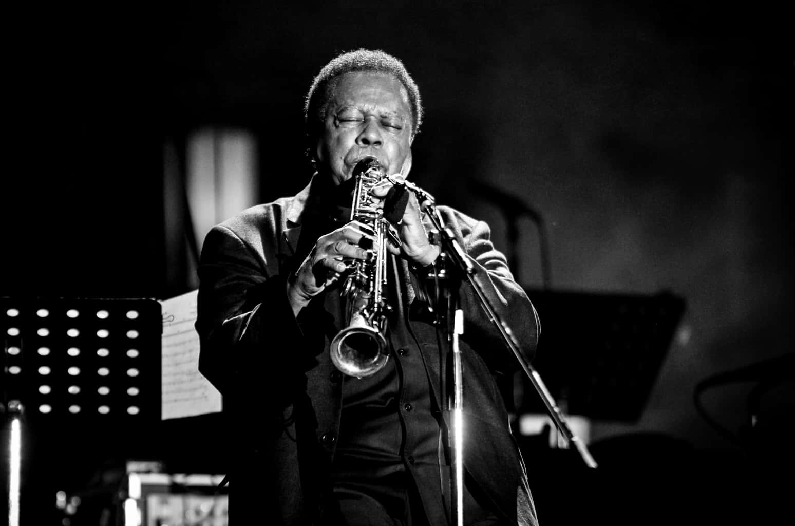 Legendary Jazz Musician Wayne Shorter Performing Live Wallpaper