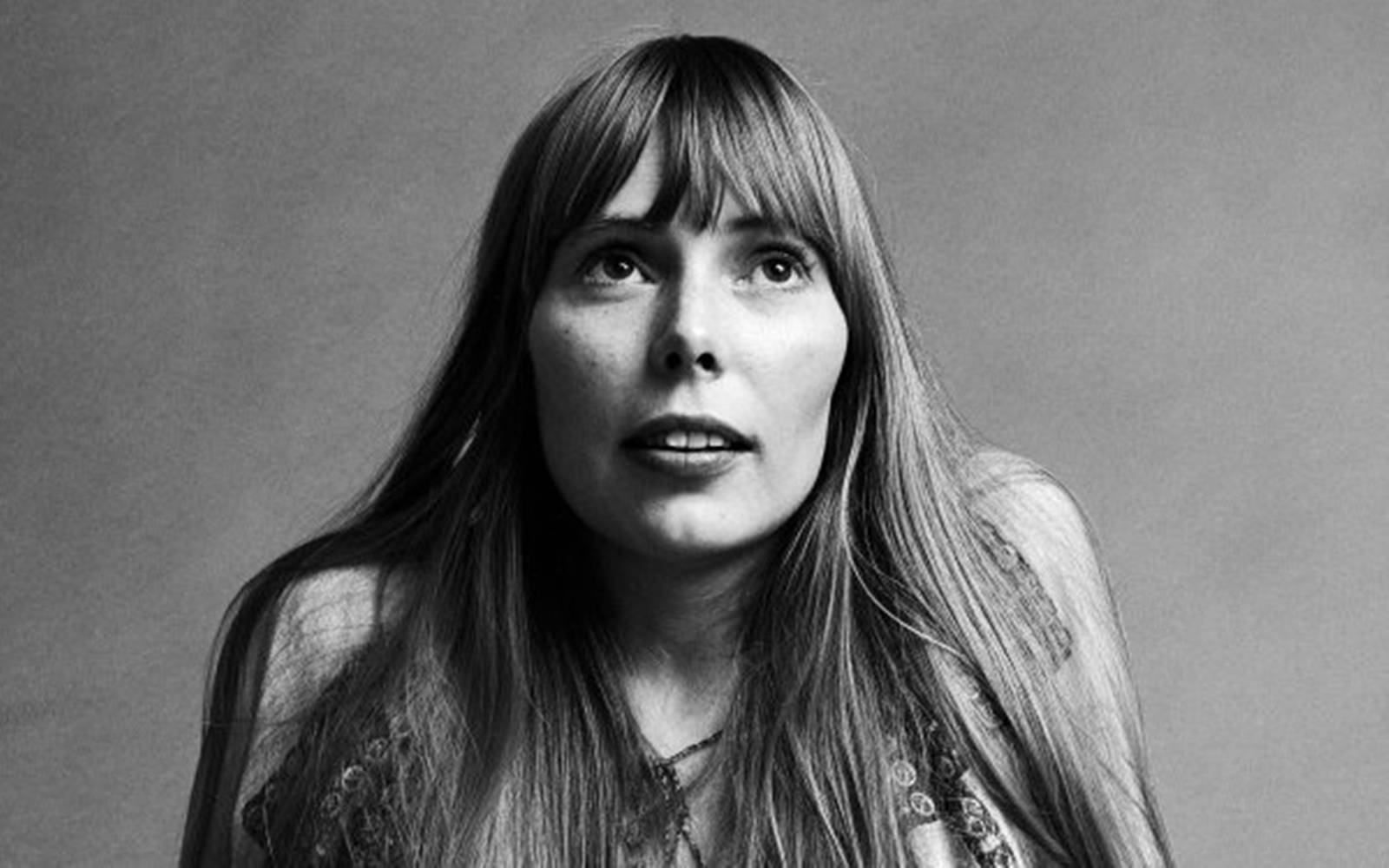 Legendary Singer Joni Mitchell Wallpaper