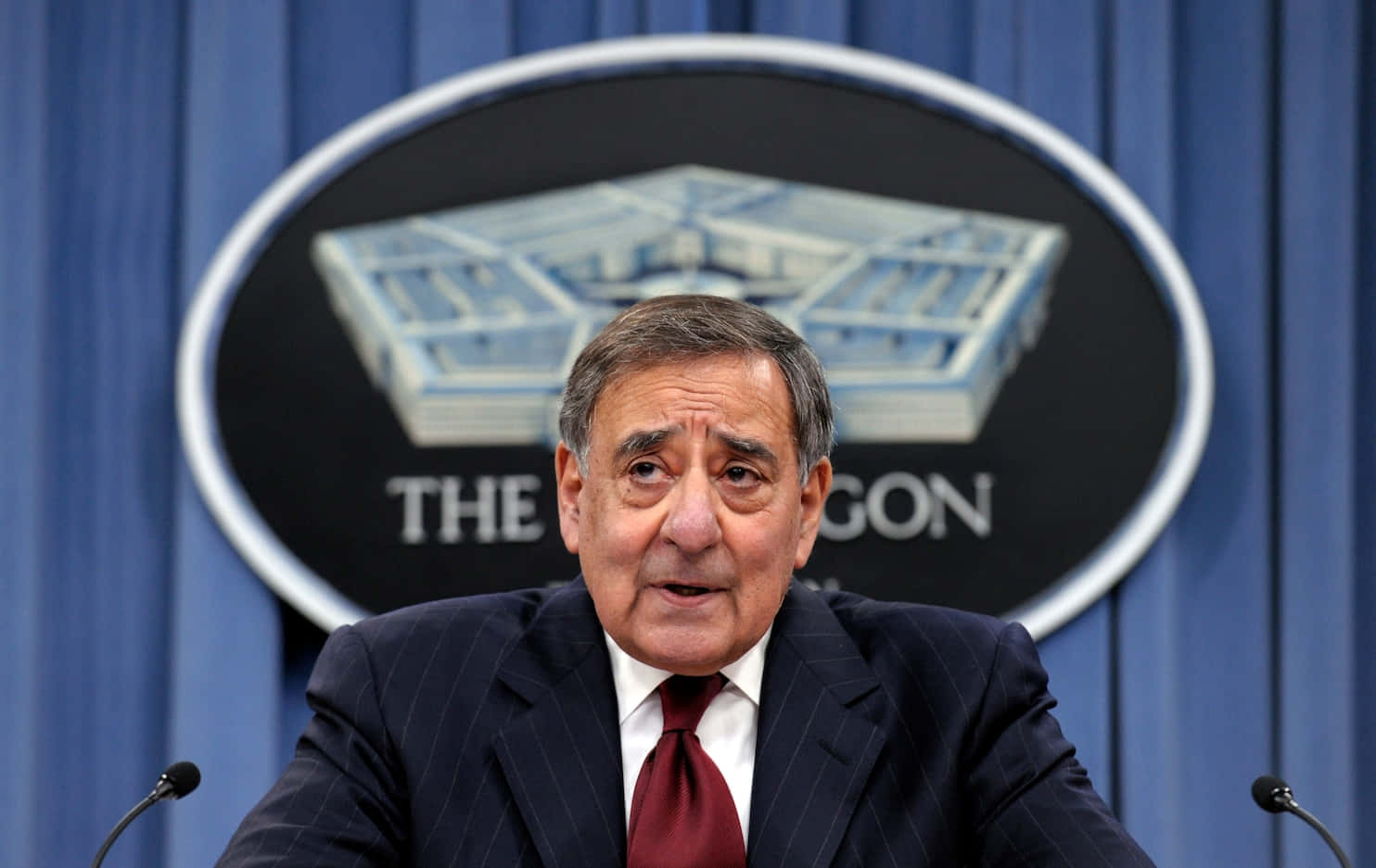 Leon Panetta At The Pentagon Wallpaper