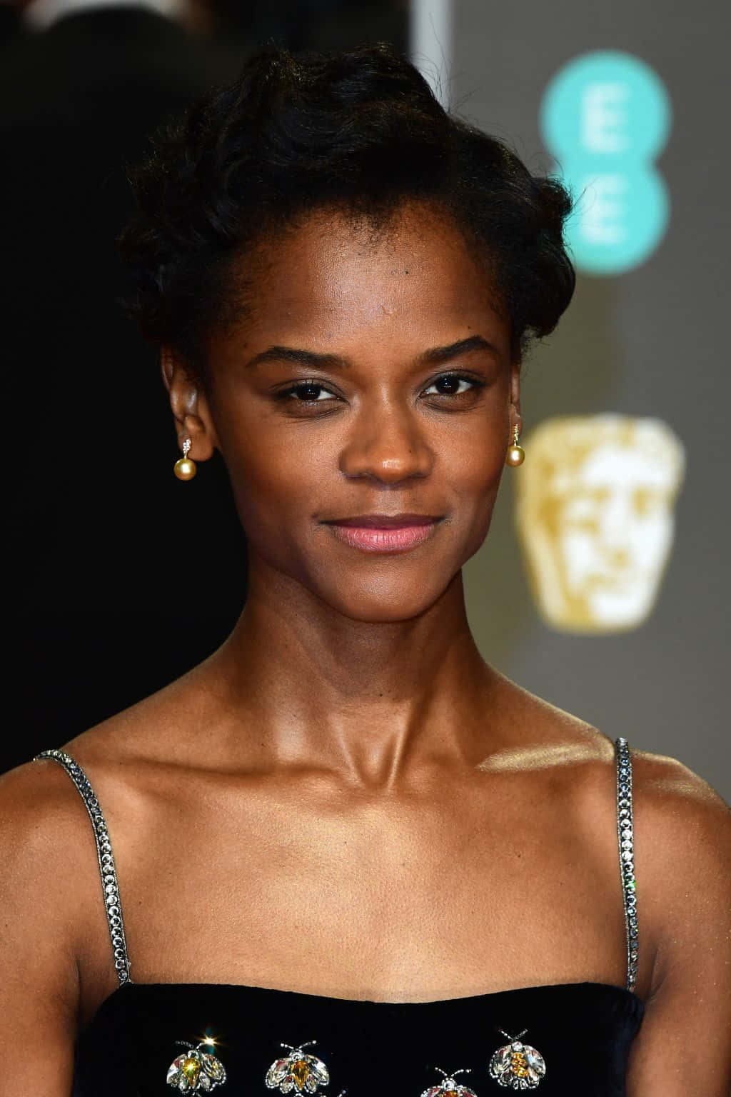 Letitia Wright Elegant Portraitat Event Wallpaper