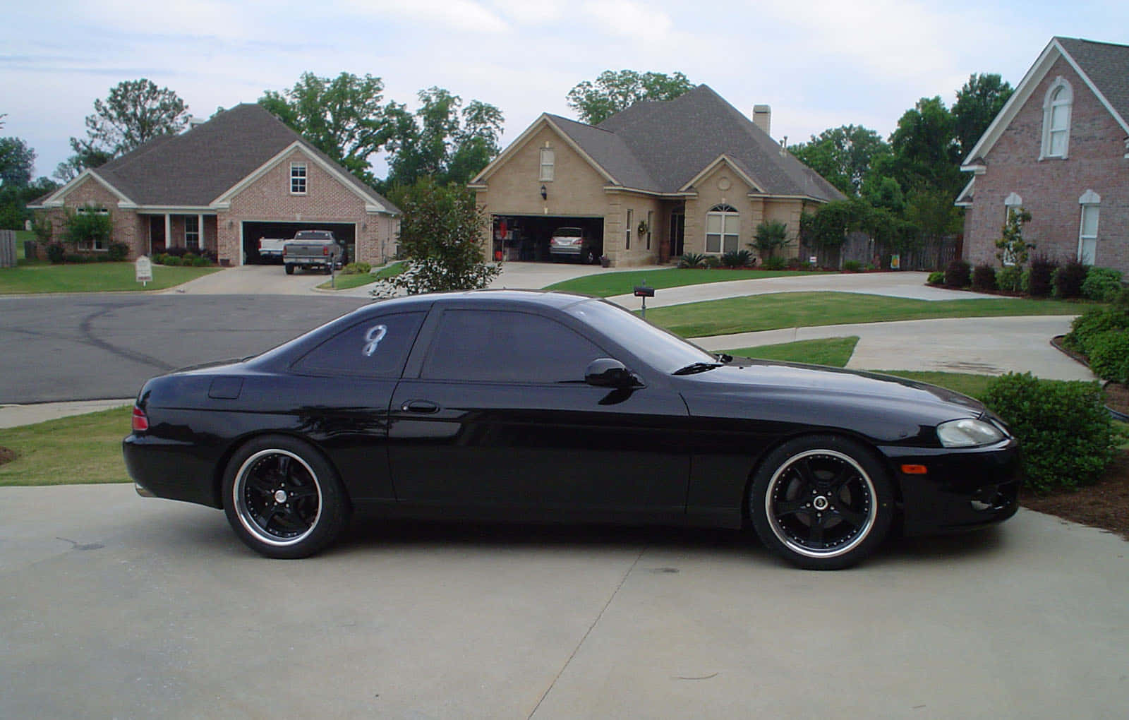 Lexus Sc 300: A Luxury Sports Coupe Wallpaper