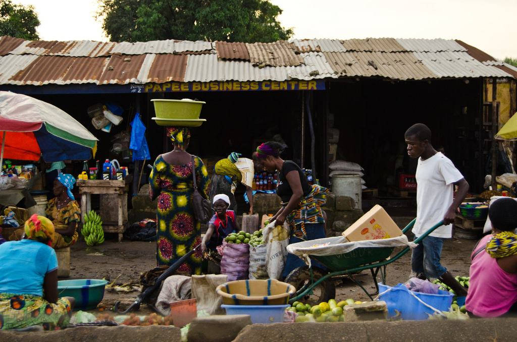 Liberia Sidewalk Vendors Wallpaper