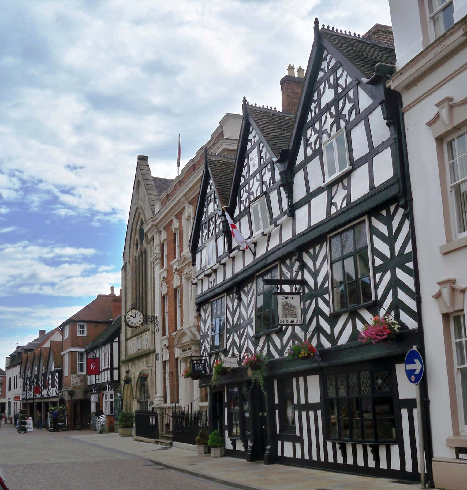 Lichfield Historic Tudor Building Wallpaper