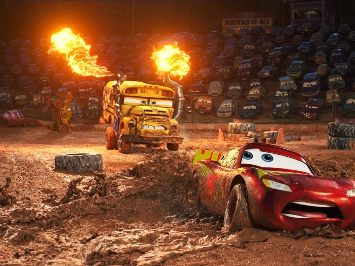 Lightning Mcqueen In Mud Cars 3 Wallpaper