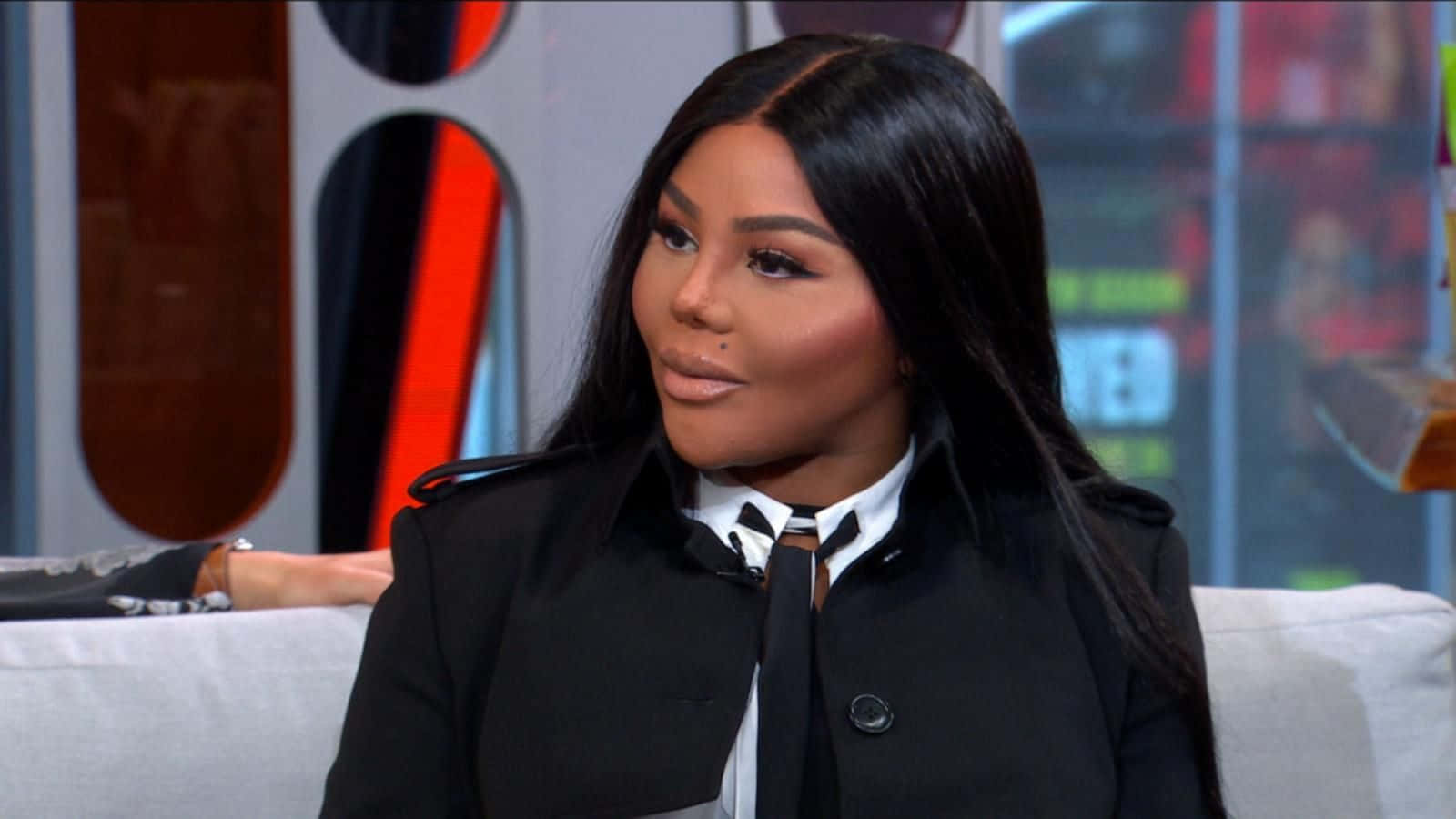 Lil Kim Interview Moment Wallpaper