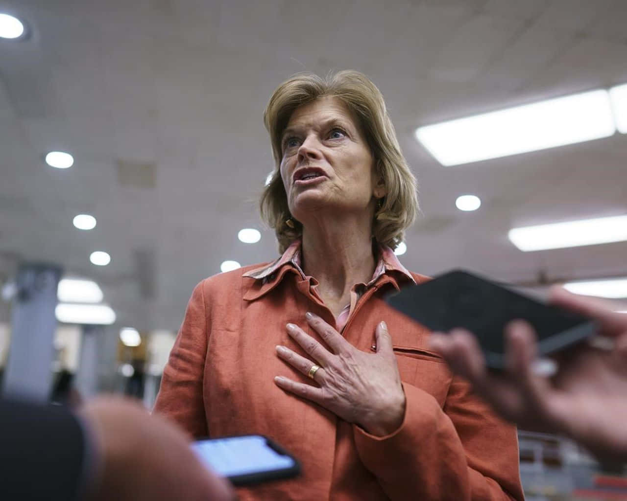 Lisa Murkowski Orange Clothing Wallpaper