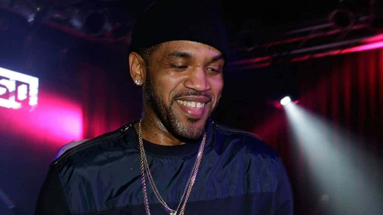 Lloyd Banks Smilingat Event Wallpaper