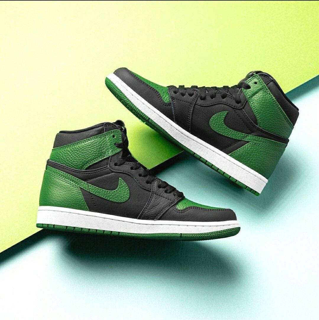 Look Stylish In A Pair Of Green Shoes. Wallpaper