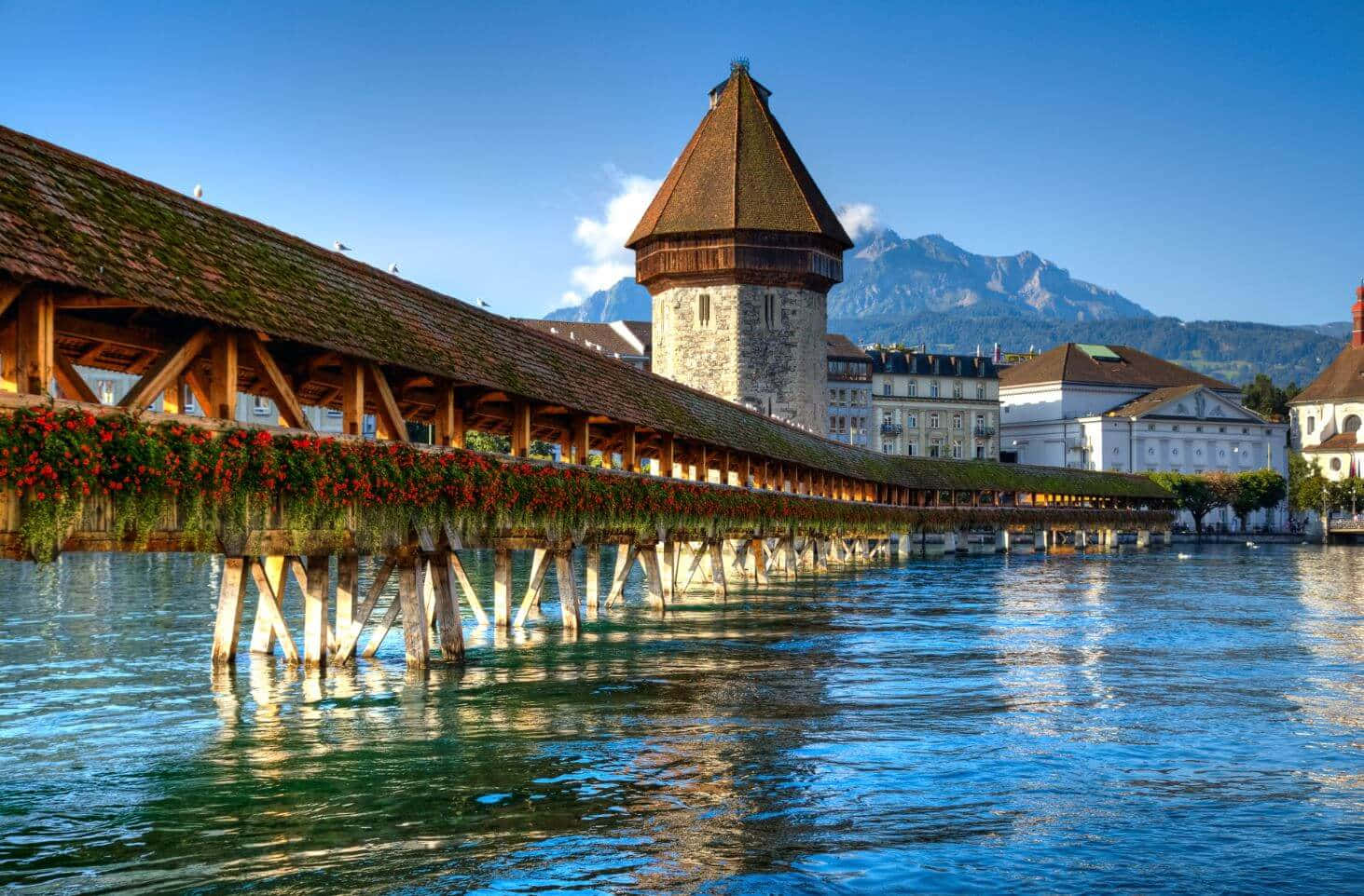 Lucerne Kapellbruckeand Wasserturm Wallpaper