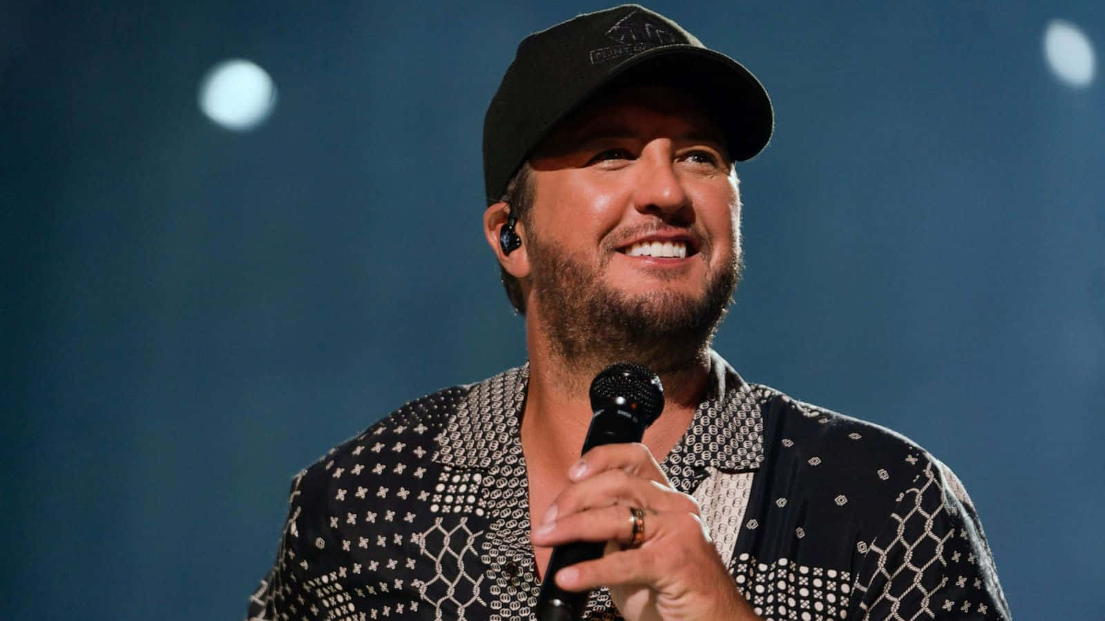 Luke Bryan Performing Live In Concert