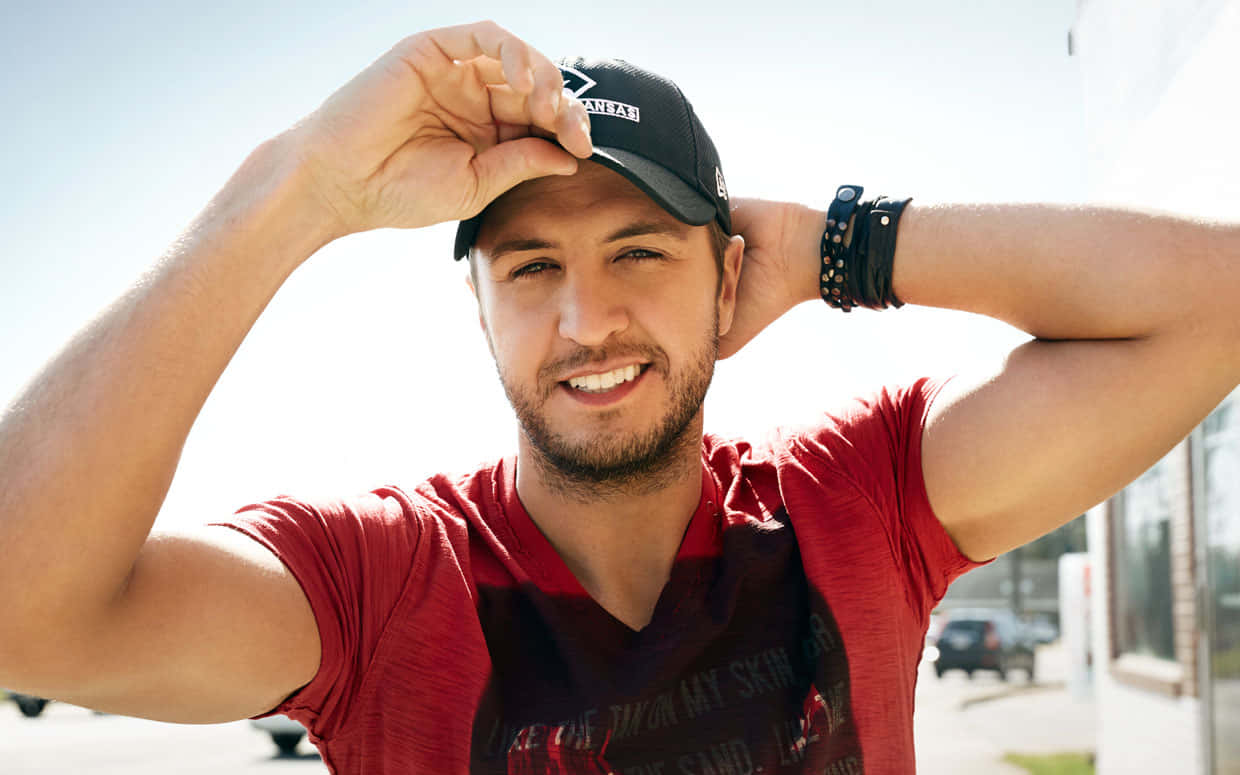 Luke Bryan Rocking The Stage Wallpaper