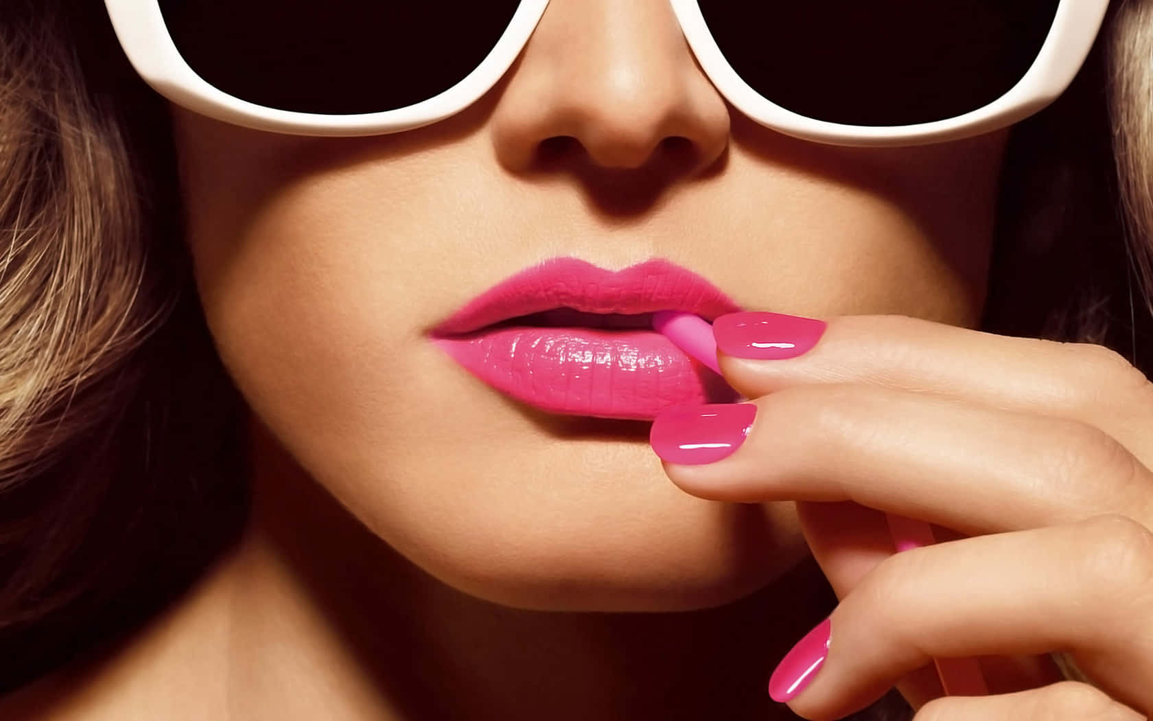 Luscious Pink Lips Wallpaper