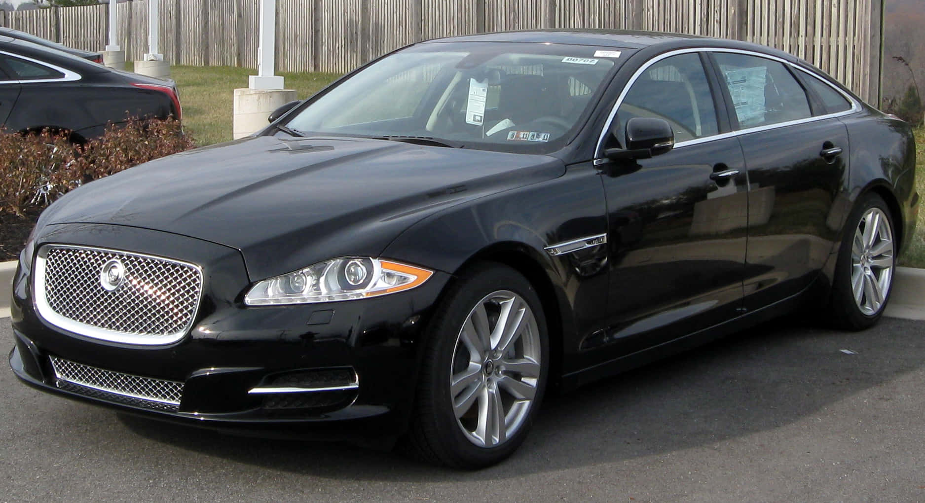 Luxurious Jaguar Xj In Motion Wallpaper