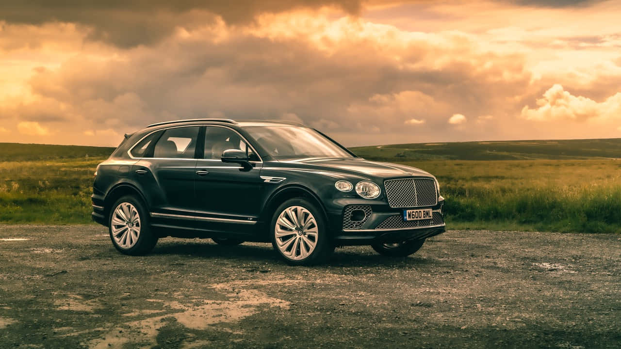 Luxury And Performance Unleashed - Bentley Bentayga Wallpaper