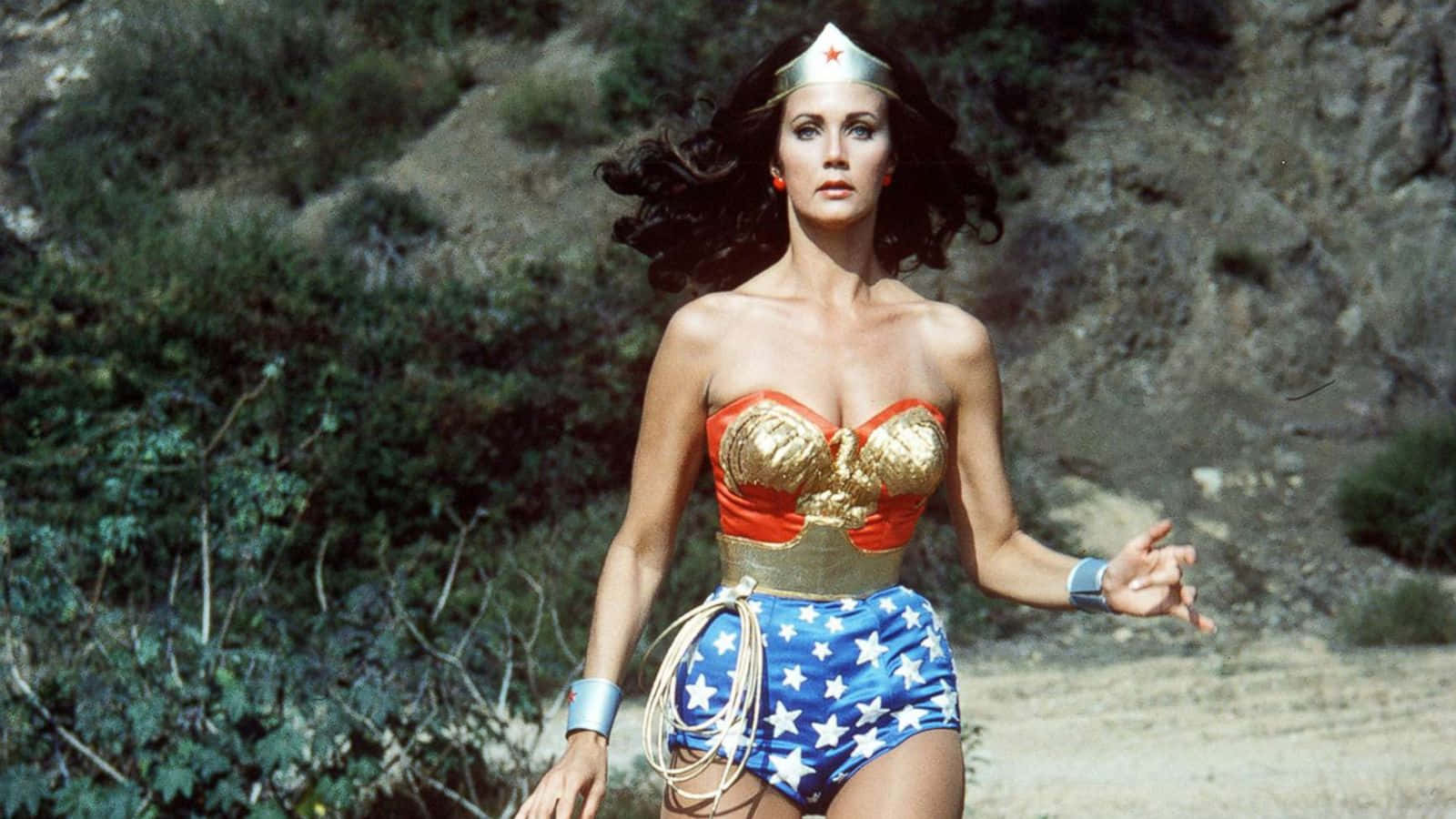 Lynda_ Carter_ Wonder_ Woman_ Classic_ Pose Wallpaper