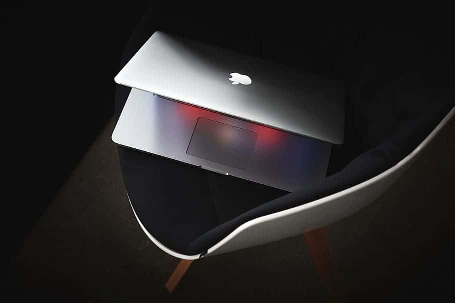 Macbook Air M2 Elegant Presentation Wallpaper