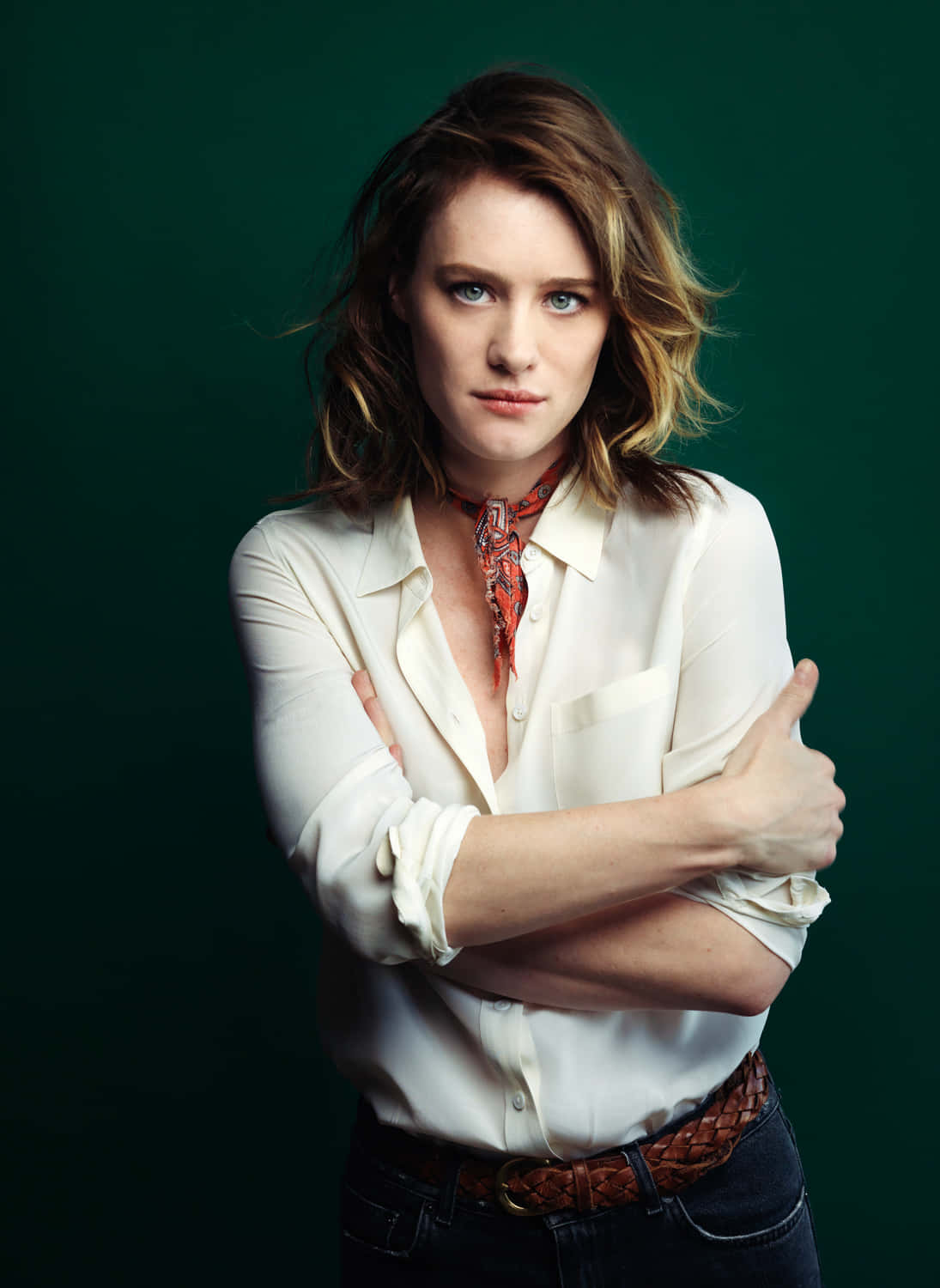 Mackenzie Davis Confident Pose Wallpaper