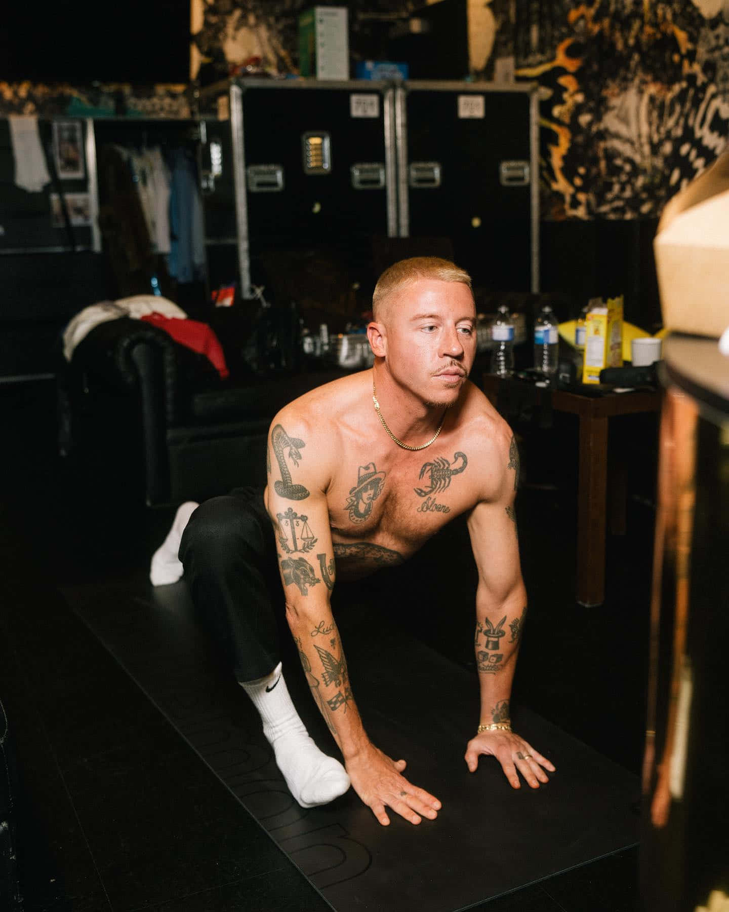 Macklemore_ Backstage_ Warmup Wallpaper