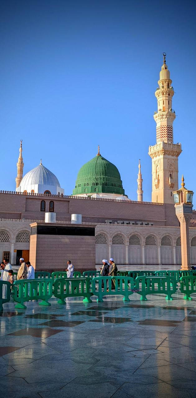 Madina Sharif With Guiding Rails Wallpaper