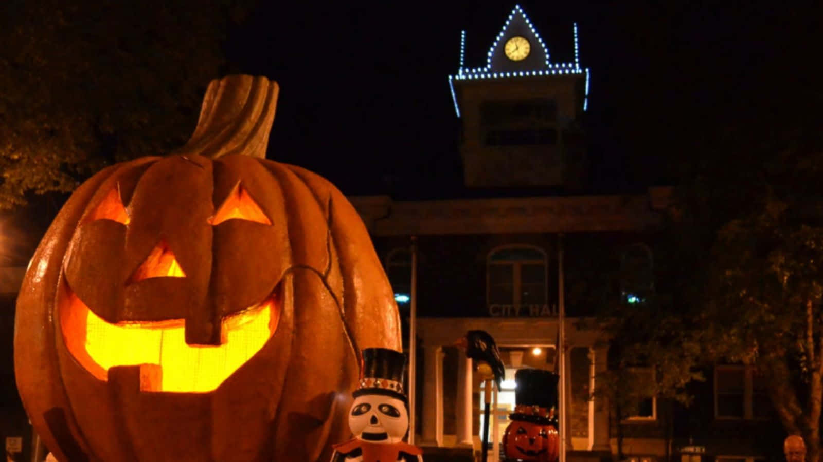 Magical Halloweentown Enchanting The Night With Whimsical Lights And Spectacular Deco Wallpaper