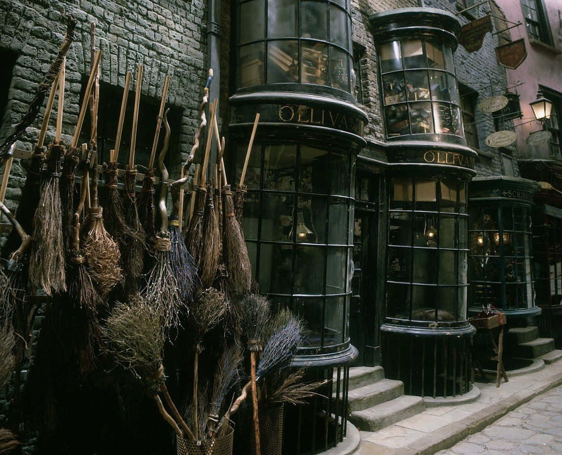 Magical Shopping Street - Diagon Alley Wallpaper