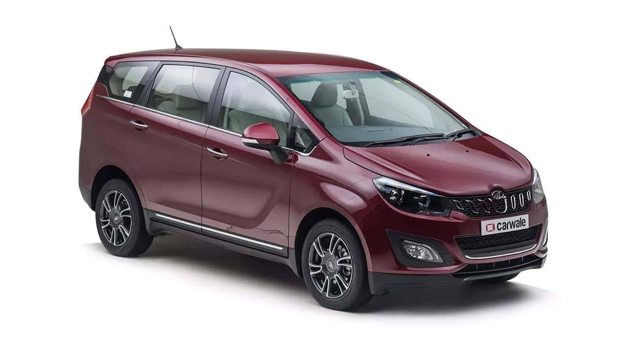 Mahindra Marazzo Red Profile View Wallpaper