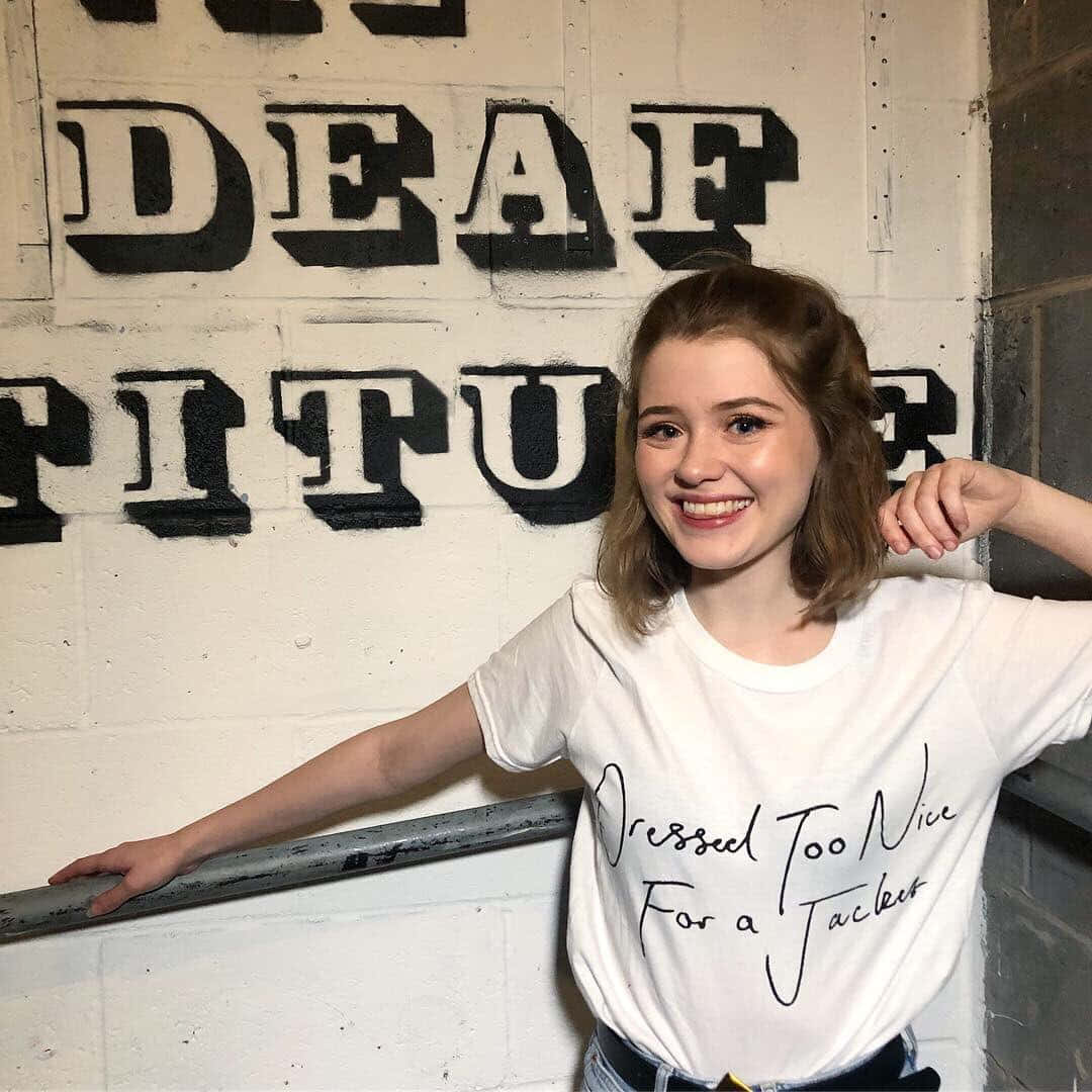 Maisie Peters Wallpaper