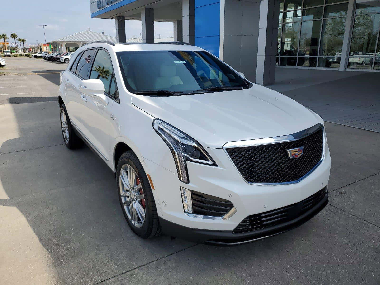 Majestic Beauty Of Cadillac Xt5 2022 Wallpaper