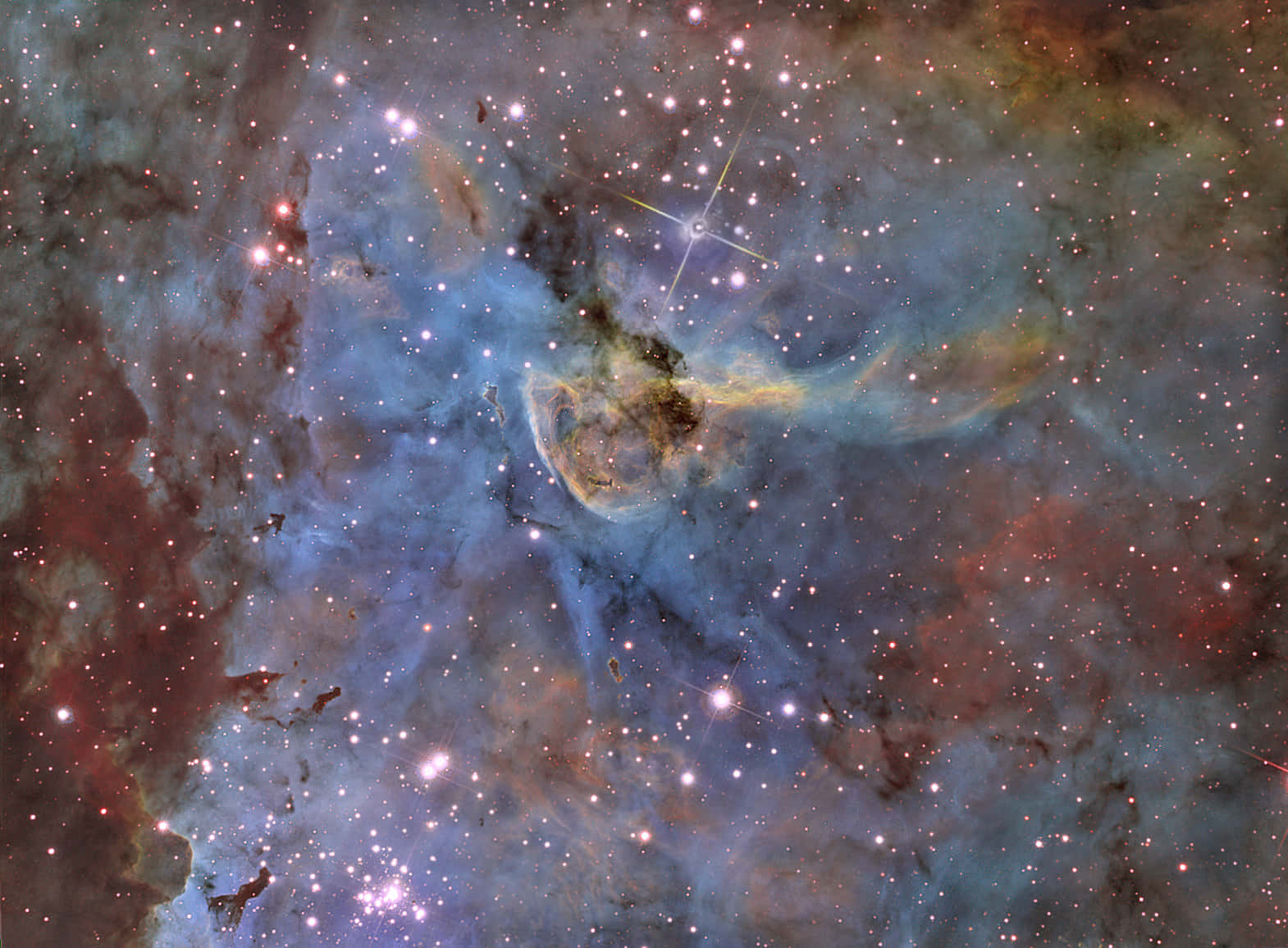 Majestic Carina Nebula Captured In High-resolution Wallpaper