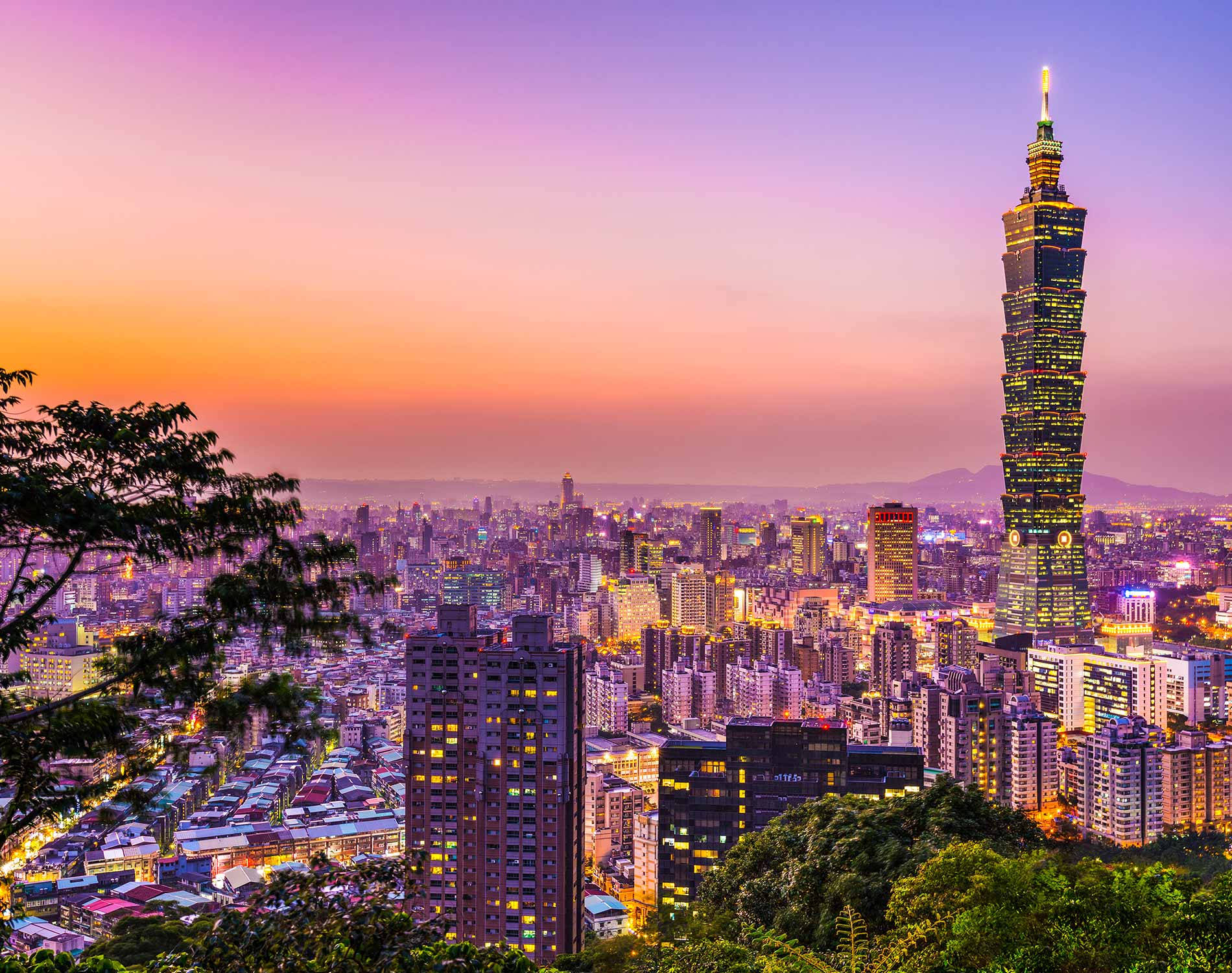 Majestic Night In Taipei Wallpaper