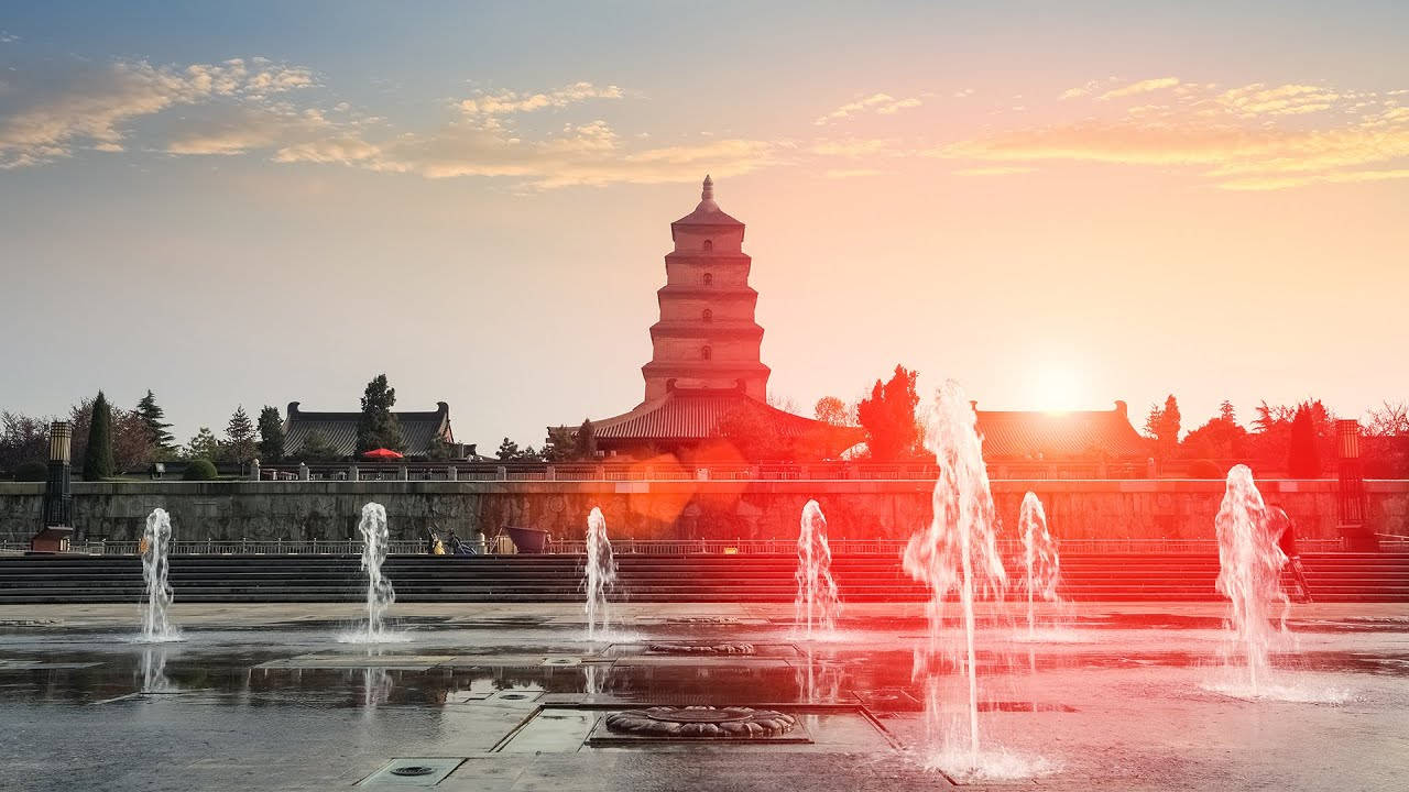 Majestic Red Sunset Over Xi'an Pagoda Wallpaper