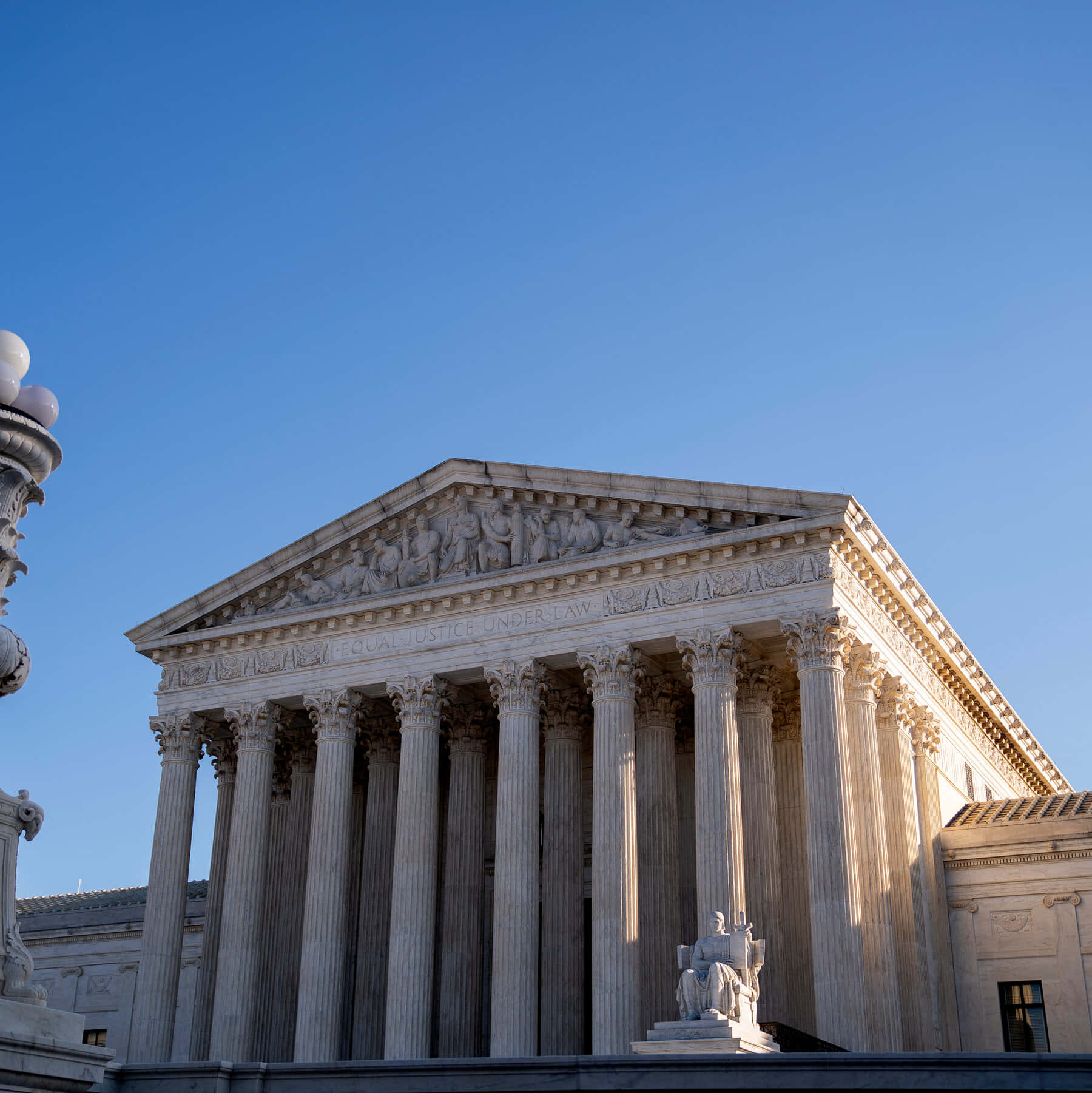 Majestic Supreme Court Building At Dusk Wallpaper