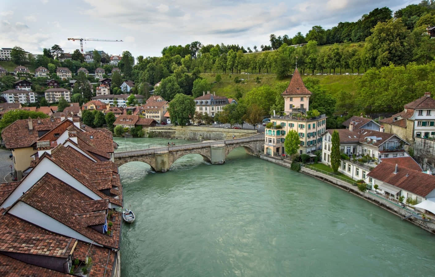 Majestic View Of Bern's Medieval Skyline Wallpaper