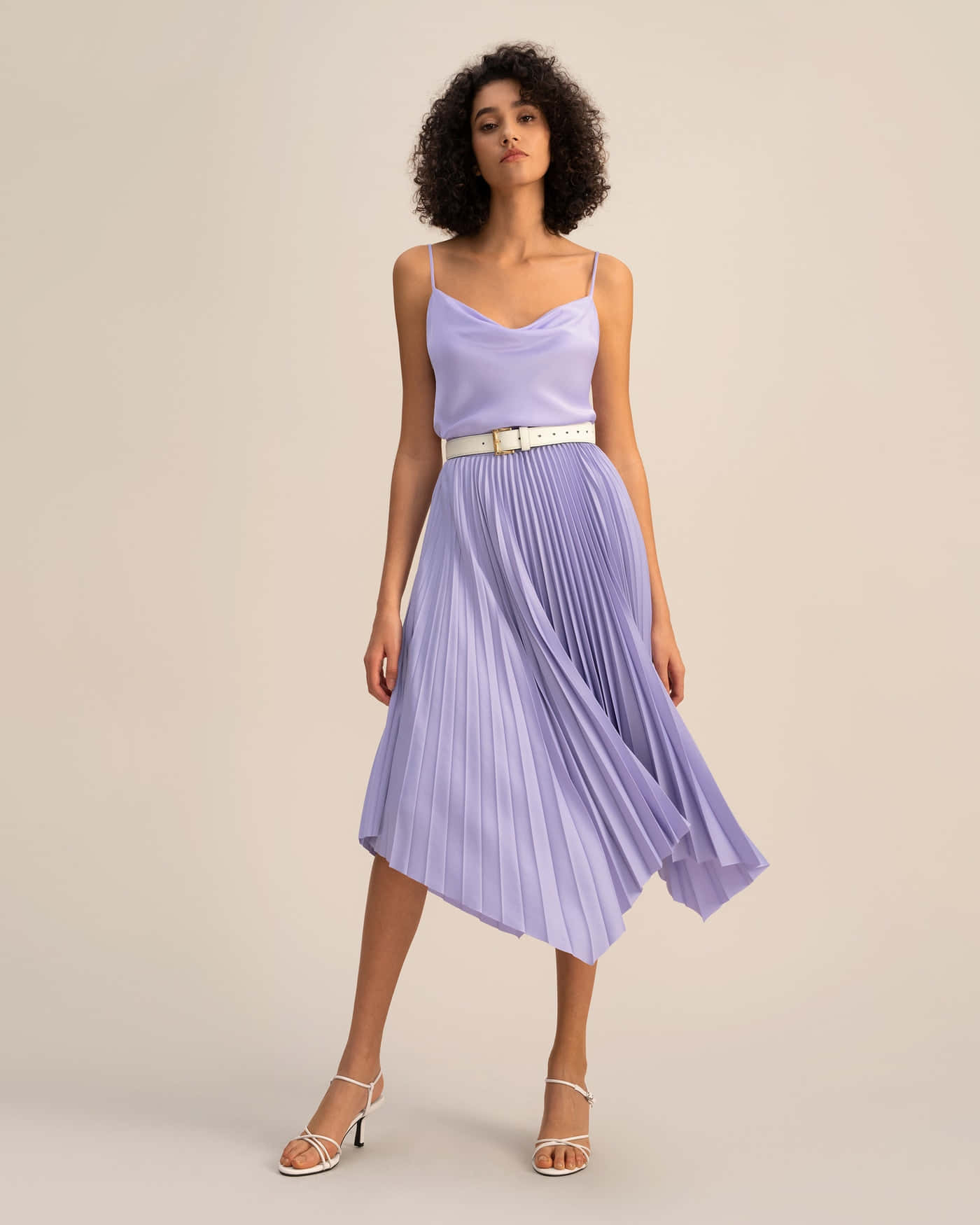 Make A Statement In The Stylish Purple Skirt. Wallpaper