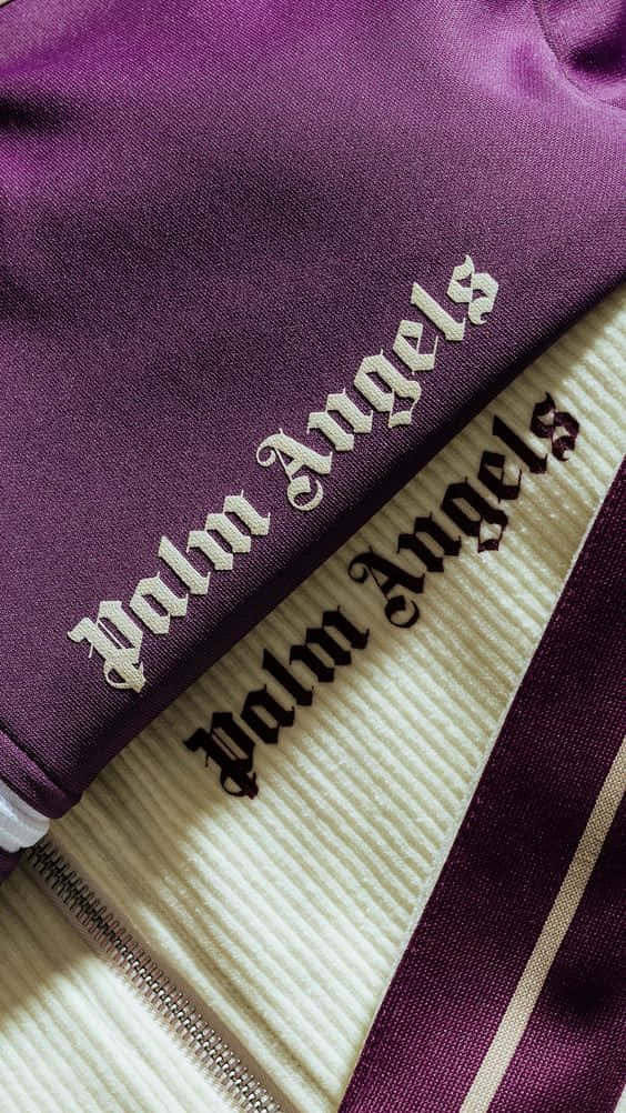 Make A Statement With Palm Angels Streetwear Wallpaper