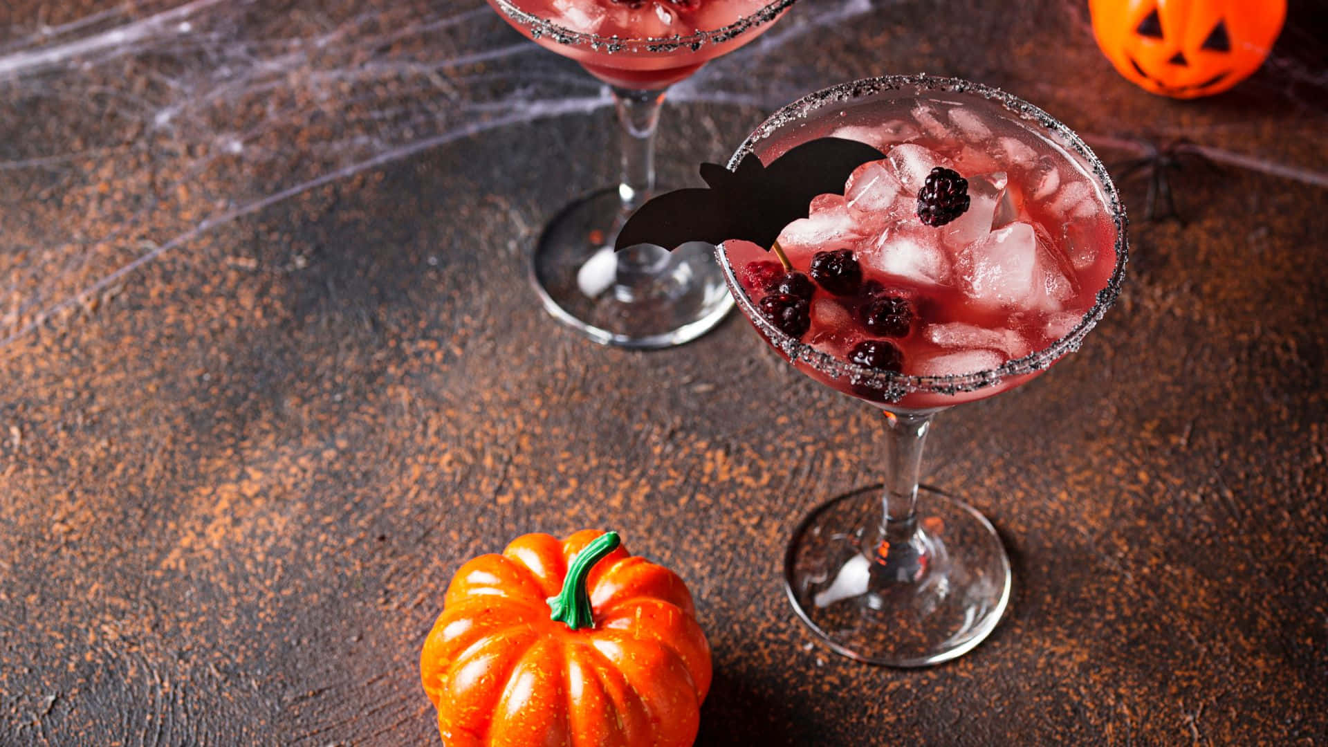 Make Your Halloween Party Even More Spooky With These Creative And Tasty Cocktails! Wallpaper