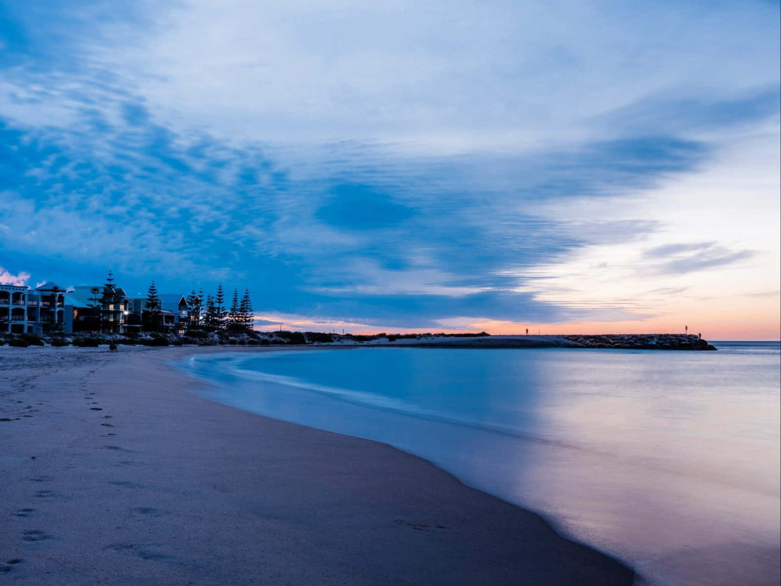 Mandurah Beach Dusk Serenity Wallpaper