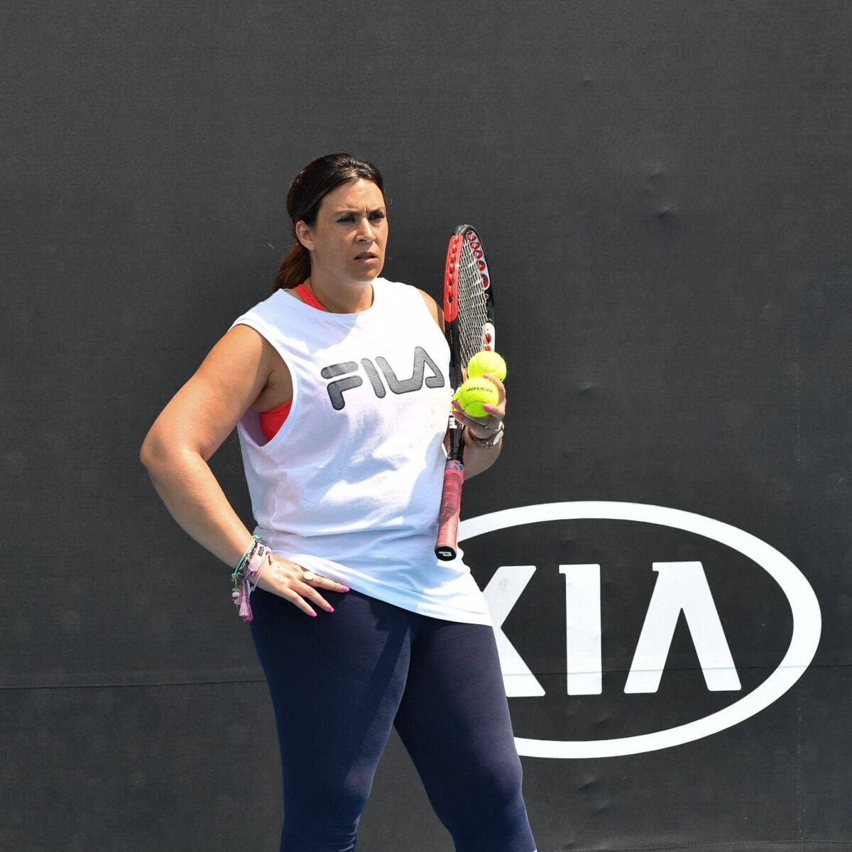 Marion Bartoli Hand On Hip Wallpaper