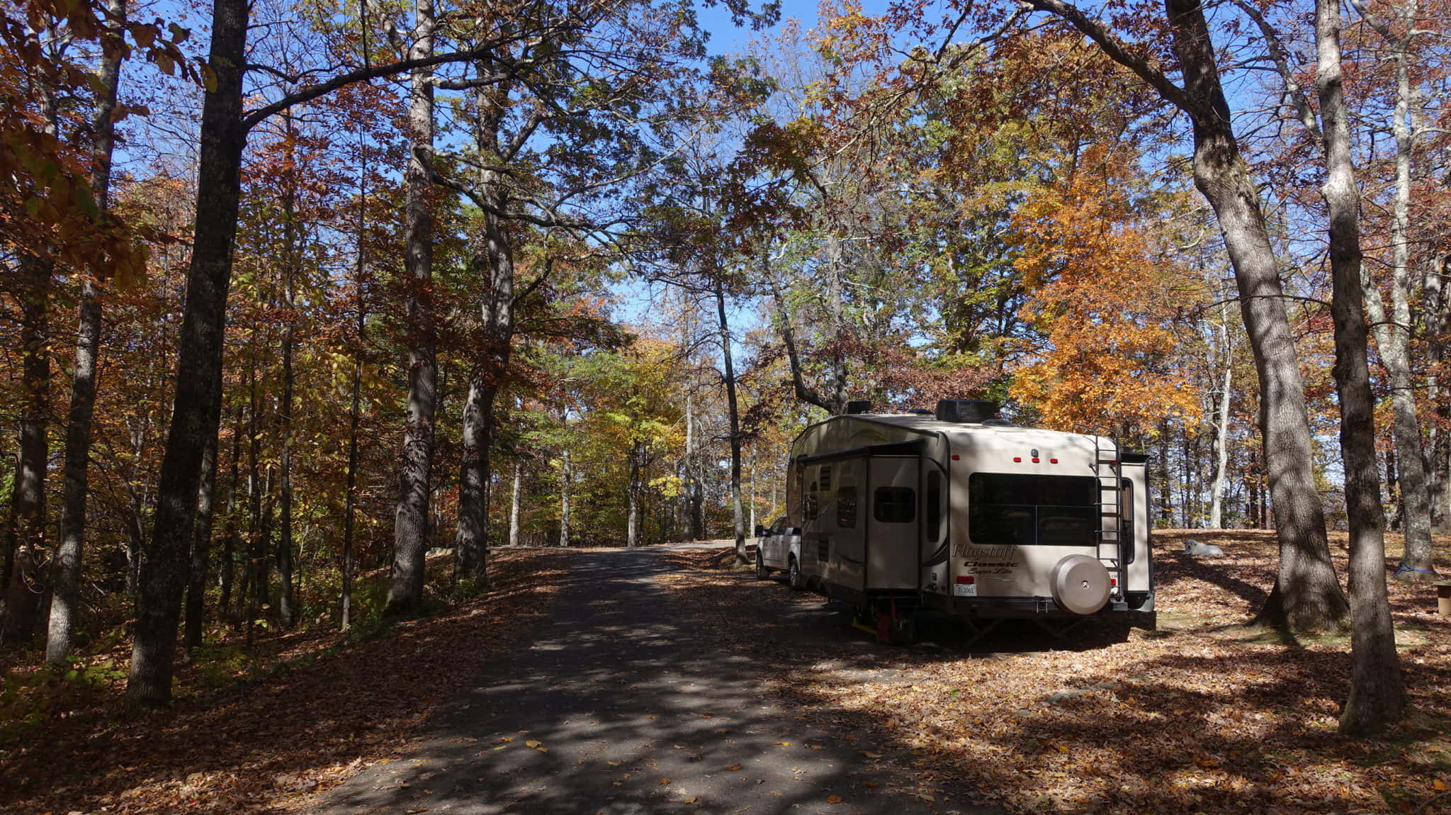 “marvel At The Splendour Of Blue Ridge Parkway” Wallpaper